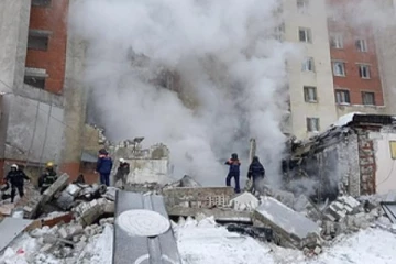 உக்ரைனில் போர்நிறுத்த பகுதியில் பயங்கர தாக்குதல்.. பொதுமக்கள் 200 பேர் இடிபாடுகளில் புதைந்த பரிதாபம்!