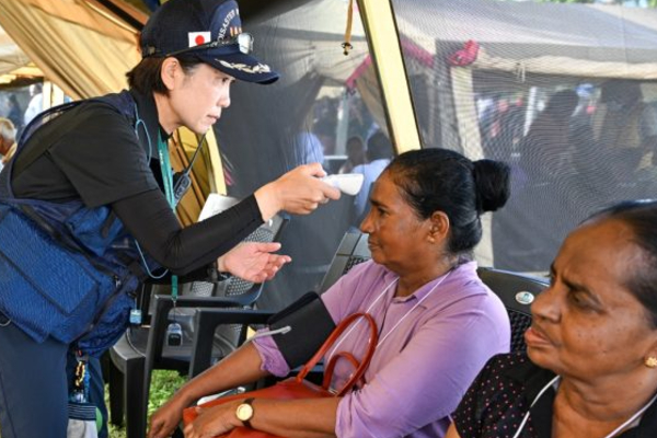 பல்வேறு நிவாரண நடவடிக்கைகளுடன் நாட்டில் களமிறங்கியுள்ள ஜப்பானிய குழு | Japanese Team Arrives In Country Relief Activities பல்வேறு நிவாரண நடவடிக்கைகளுடன் நாட்டில் களமிறங்கியுள்ள ஜப்பானிய குழு | Japanese Team Arrives In Country Relief Activities