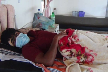 குடிபோதையில் இளைஞர்கள் சிலர் சாரதி ஒருவர் மீது தாக்குதல்
