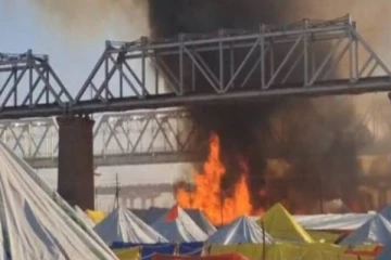 உத்தரபிரதேசத்தில் மகா கும்பமேளா நிகழ்வில் ஏற்பட்ட பாரிய தீ விபத்து!