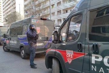 துப்பாக்கிச்சூட்டைத் தொடர்ந்து பிரான்சில் மோதலில் இறங்கிய 600 பேர்: பின்னணி