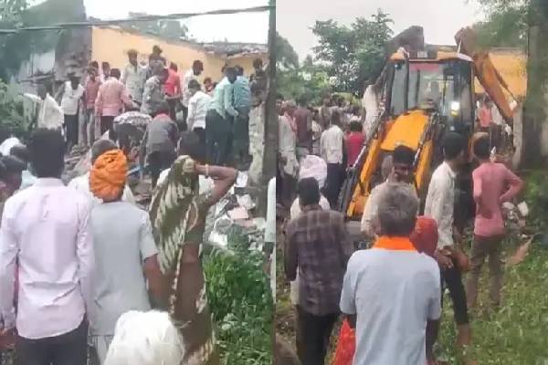அரசு பள்ளியில் இடிந்து விழுந்த மேற்கூரை - 6 மாணவர்கள் உடல் நசுங்கி பலி! | School Roof Collapse 6 Students Died Rajasthan