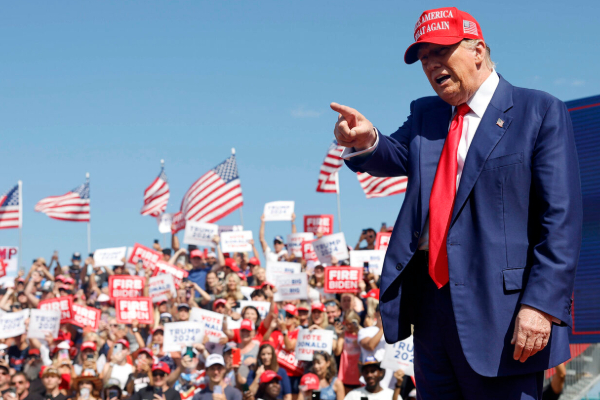 2 ஆயிரம் அமெரிக்க டாலர்கள்; டிரம்பின் அறிவிப்பால் அமெரிக்க மக்கள் மகிழ்ச்சி! | 2 Thousand Us Dollars For American People Trump