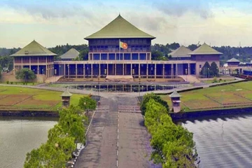 පාර්ලිමේන්තු සභාවාරය ඇරඹෙයි