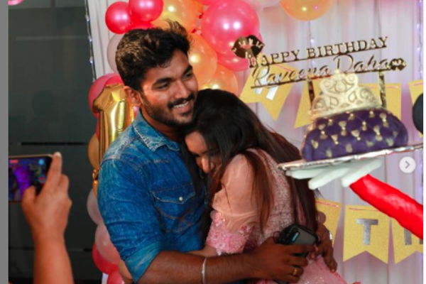 மெளனராகம் ஹீரோயின் ரவீனாவின் காதலர் இவர் தானா.. ஜோடியாக வெளியான புகைப்படம் | Raveena Boy Friend