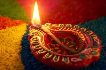 வீட்டில் விளக்கேற்றும்போது இந்த தவறை மட்டும் செய்யாதீர்கள்: இனி இப்படி ஏற்றுங்கள்