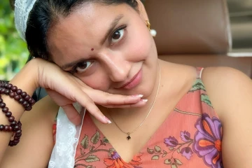 நடிகை மஹிமா நம்பியார் லேட்டஸ்ட் போட்டோஷூட்