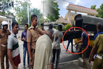 கிழக்குப் பல்கலை மாணவர்களை மிரட்டிய பொலிஸார்