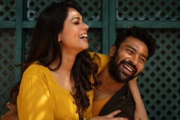 வெளிநாட்டில் கிளாமர்.. சாந்தனுவின் மனைவி கீர்த்தியின் ஸ்டில்கள் வைரல்