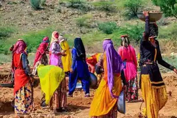 ஆண்-பெண் பாலின இடைவெளி : மோசமான இடத்தில் இந்தியா - தமிழ்நாடு