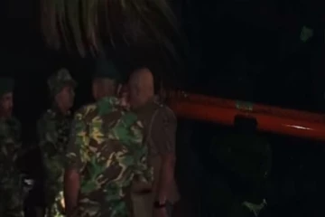 தென்னிலங்கையில் பரபரப்பை ஏற்படுத்திய மர்ம பொருள் - அவசரமாக வெளியேற்றப்பட்ட மக்கள்