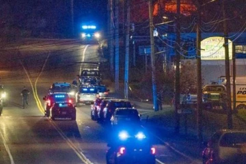 அமெரிக்காவில் அடுத்தடுத்து இடம்பெற்ற துப்பாக்கிச்சூடு... இருவர் பலி! பலர் படுகாயம்