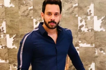 தனது அம்மாவின் பிறந்தநாளை கேக் வெட்டி கொண்டாடிய நடிகர் பரத்- அவரே வெளியிட்ட கியூட் புகைப்படங்கள்