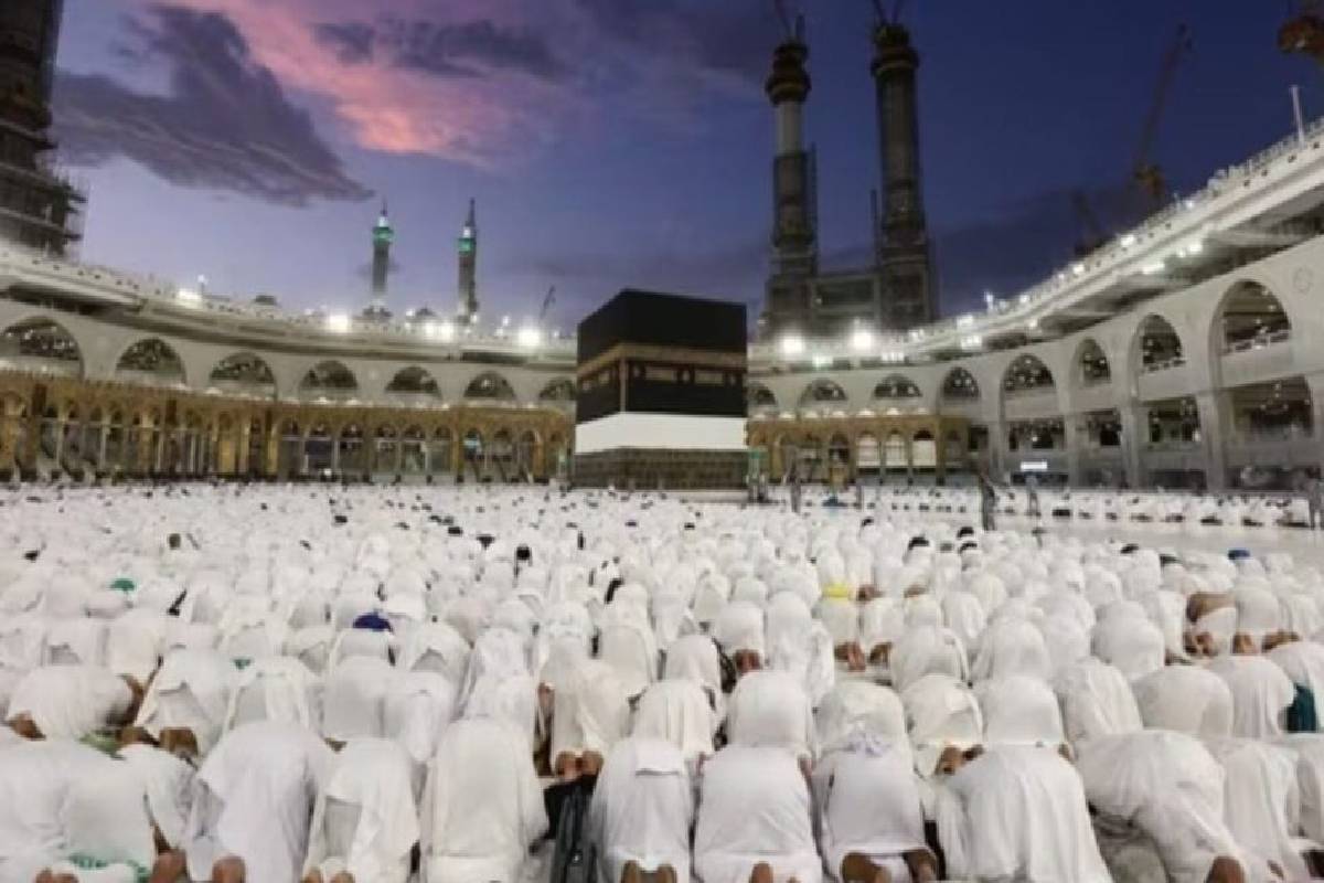 தியாகத்தின் திருநாளாக ஹஜ் பெருநாள் இன்று அனுஷ்டிப்பு | The Feast Of Hajj Is Being Observed Today தியாகத்தின் திருநாளாக ஹஜ் பெருநாள் இன்று அனுஷ்டிப்பு | The Feast Of Hajj Is Being Observed Today