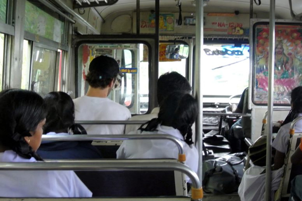 காற்சட்டைக்குள் கேமெரா;பேருந்து நடத்துனரின் இழிவான செயல் | Disgraceful Act Of Bus Conductor
