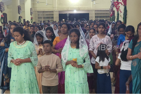 புத்தாண்டை முன்னிட்டு நல்லூரில் தீபம் ஏற்றி வழிபாடு | New Year Celebration 2026 In Sri Lanka புத்தாண்டை முன்னிட்டு நல்லூரில் தீபம் ஏற்றி வழிபாடு | New Year Celebration 2026 In Sri Lanka