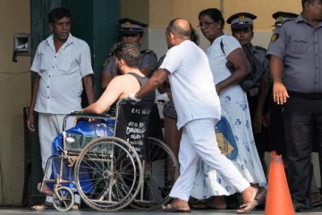 තත්ත්වය නරකයි - ඉරාන නැවෙන් 140ක් අතුරුදහන් බවට ආරංචියක්