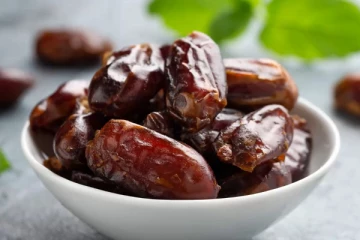 பேரிச்சம் பழத்தை நீரிழிவு நோயாளிகள் சாப்பிடலாமா?