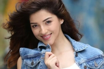 எலும்பும் தோலுமாக மாறிய தனுசின் பட்டாசு பட ஹீரோயின்! எப்படி இருந்த நடிகை இப்படி ஆகிட்டாரே… ரசிகர்கள் பேரதிர்ச்சி