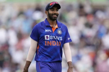 ஆசிய கோப்பை டி20  தொடரில் இருந்து பும்ரா நீக்கம் - ரசிகர்கள் அதிர்ச்சி