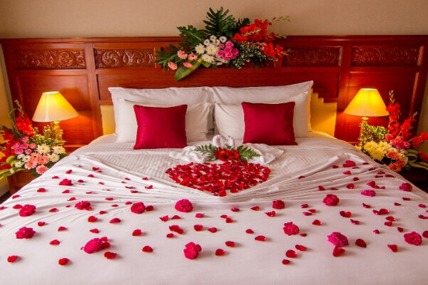 A couple who died during the first night A couple who died during the first night