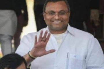 திமுக தனித்து தான் ஆட்சி அமைக்கும்: கார்த்தி சிதம்பரம் பளீச் பதில்