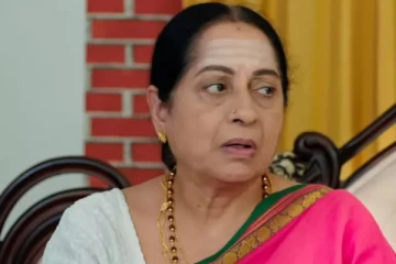 எதிர்நீச்சல் விசாலாட்சி அம்மாவா இது? பாவாடை தாவணியில் சொக்க வைக்கும் அழகி.. வைரலாகும் புகைப்படம்