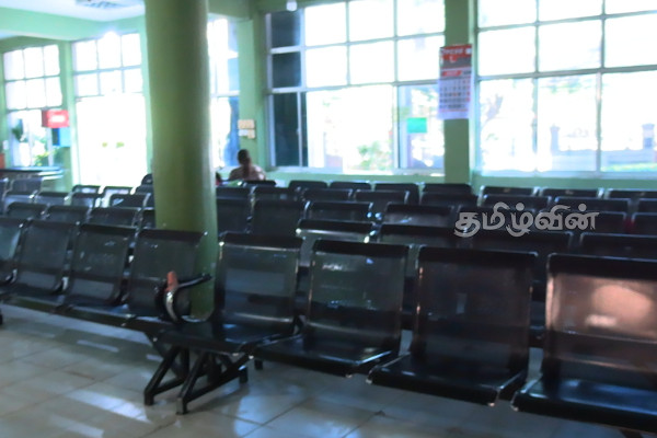 அரச வைத்திய அதிகாரிகள் சங்கம் முன்னெடுத்துள்ள பணிப்புறக்கணிப்பு! பொதுமக்கள் சிரமம் | Government Medical Officers Association Strike