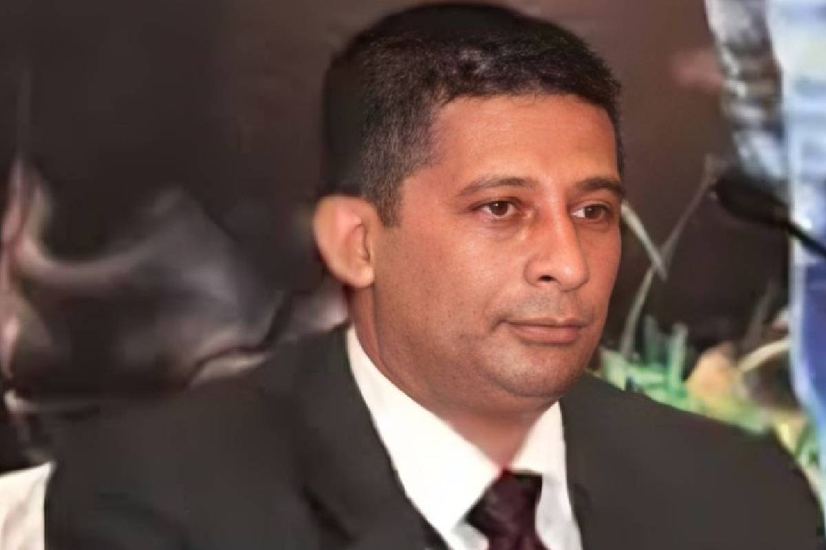 உயிரைப் பணயம் வைத்து தகவல் வழங்குநரை பாதுகாக்கின்றார் சுரேஷ் சலே - உதய கம்மன்பில வெளியிட்ட தகவல் | Saleh Risking Life Protect Informants Gammanpila உயிரைப் பணயம் வைத்து தகவல் வழங்குநரை பாதுகாக்கின்றார் சுரேஷ் சலே - உதய கம்மன்பில வெளியிட்ட தகவல் | Saleh Risking Life Protect Informants Gammanpila