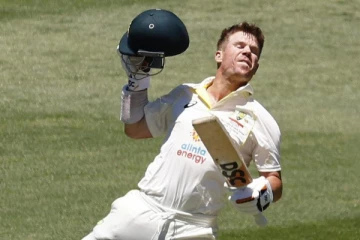 தனது கடைசி டெஸ்ட் தொடரில் சதம் விளாசிய வார்னர்!