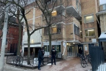 றொரன்டோவில் பட்ட பகலில் இடம்பெற்ற கோர கத்தி குத்து தாக்குதல்;ஒருவர் பலி