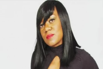 ஆண் ஒருவரை சந்திக்க வேறு நாட்டுக்கு சென்ற கனடிய பெண் விருந்தினர் மாளிகை அறையில் சடலமாக மீட்பு