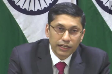 "உக்ரைனை விட்டு 17000 இந்தியர்கள் வெளியேறினர் ; பாஸ்போர்ட் தொலைந்துவிட்டால் உடனடியாக  வழங்கப்படும்" - வெளியுறவுத்துறை