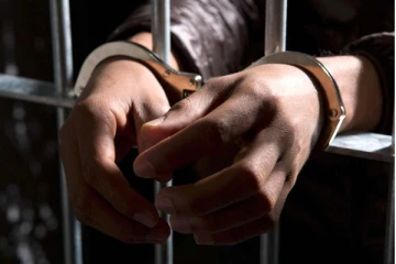 வைரஸை பரப்பிய நபருக்கு 18 மாத சிறை தண்டனை! எந்த நாட்டில் தெரியுமா?