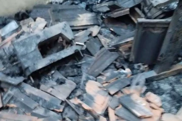 போதைவஸ்து பாவனையின் எதிரொலியால் தனது சொந்த வீட்டை தானே தீ வைத்து எரித்த நபர்