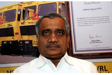 கடன் வாங்கி டிரக் வாங்கிய விஜய் சங்கேஷ்வர் : இன்று 5700 வாகனங்களுக்கு சொந்தக்காரர் ஆனது எப்படி?