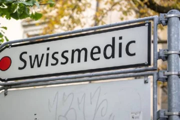 பாராசிட்டமால் குறித்த ட்ரம்பின் கூற்று: சுவிஸ் மருத்துவ அமைப்பு கூறுவதென்ன?