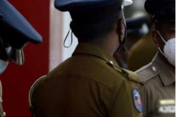 பொலிஸ் அதிகாரிக்கு நடந்த சோகம் ; எமனாக மாறிய காட்டுயானை