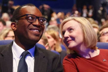 “நான் நேர்மையாக இருக்க விரும்புகிறேன்” புதிய நிதியமைச்சரை அறிவித்த பின் பிரதமர் லிஸ் ட்ரஸ் பேச்சு!