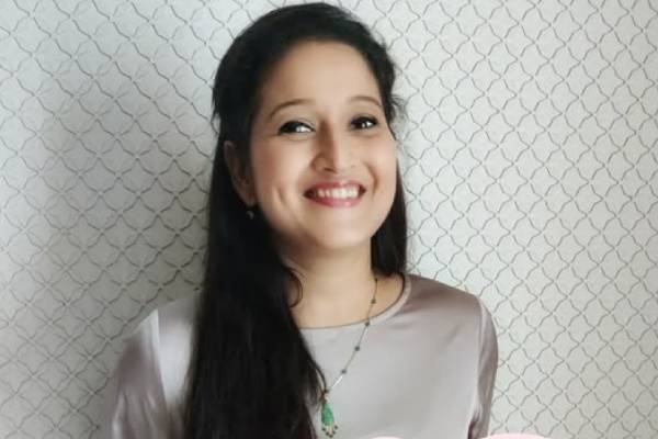 கன்னக் குழியழகி லைலாவிற்கு இவ்வளவு பெரிய மகன்களா, ஹீரோ போல் உள்ளார்களே?.. வைரலாகும் போட்டோ | Actress Laila Husband And Sons Latest Photo