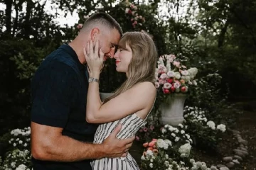 பிரபல அமெரிக்க பாடகியின் நிச்சயதார்த்தம்: கவனம் ஈர்த்த இளவரசர் வில்லியம் கேட் தம்பதியரின் லைக்