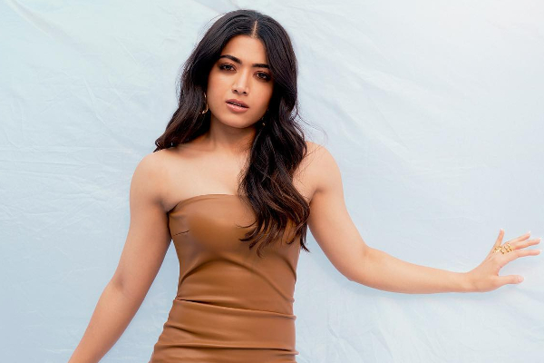 காதலருக்காக நடிகை ராஷ்மிகா போட்ட பதிவு? வைரல் | Rashmika Insta Post To Her Boyfriend