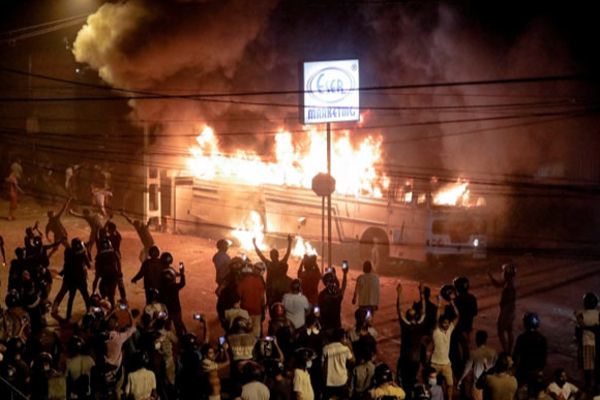 குமார வெல்கம மீதான தாக்குதல் சம்பவம்: மேலும் இருவர் கைது | Attack On Kumara Welgama Two Arrested