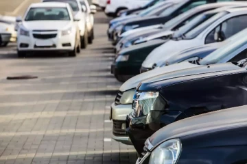 இன்னும் மூன்று மாதங்களில் வாகன இறக்குமதிக்கு அனுமதி : அரசாங்கம் அறிவிப்பு