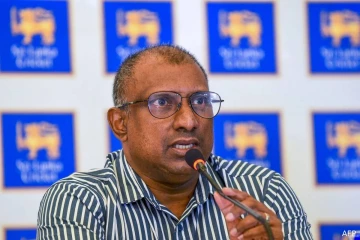 முன்னாள் இலங்கை கிரிக்கெட் வீரர் அரவிந்த டி சில்வாவை கைது செய்ய பிடியாணை