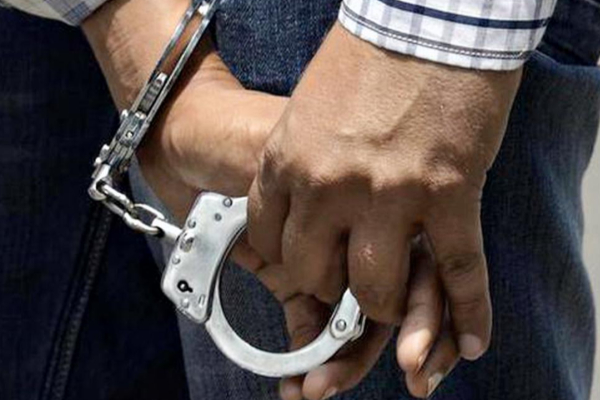 200 ரூபாய் இலஞ்சம் பெற்ற நபருக்கு இறுதியில் நேர்ந்த கதி | Man Arrested For Taking 200 Rupee Bribe