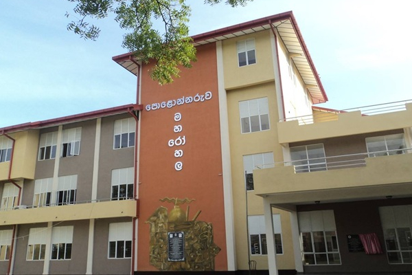 வெடித்து சிதறிய கைக்குண்டு: மூன்று இராணுவ வீரர்கள் வைத்தியசாலைக்கு.! | Military Training Explosion 03 Soldiers Injured வெடித்து சிதறிய கைக்குண்டு: மூன்று இராணுவ வீரர்கள் வைத்தியசாலைக்கு.! | Military Training Explosion 03 Soldiers Injured