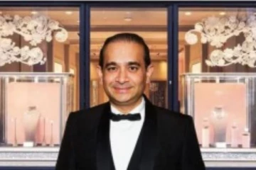 9000 கோடி மோசடி நீரவ் மோடியை இந்தியாவுக்கு நாடு கடத்த பிரிட்டன் நீதிமன்றம் உத்தரவு