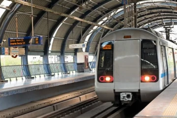 மெட்ரோ ரயிலில் பாலியல் வன்கொடுமை - கதறிய 16 வயது சிறுவன்!