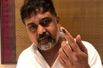 நடுத்தெருவிற்கு வந்த பிரபல இயக்குநர்! அதற்கு காரணமான இரு நடிகர்கள் இவர்கள் தானா?